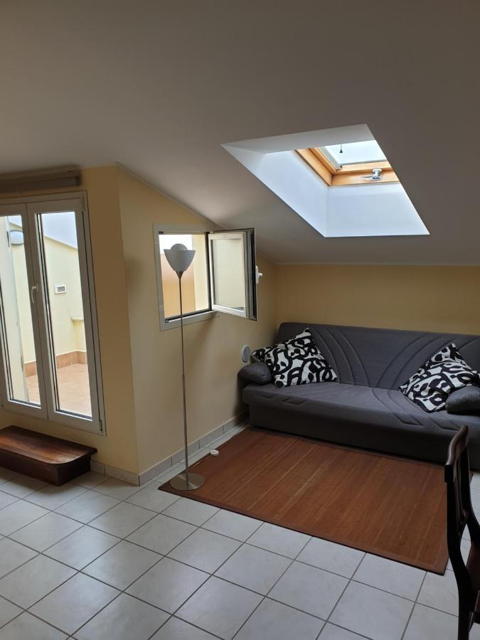 Appartement Mansarda Di Grazy à Citta Sant'Angelo Extérieur photo